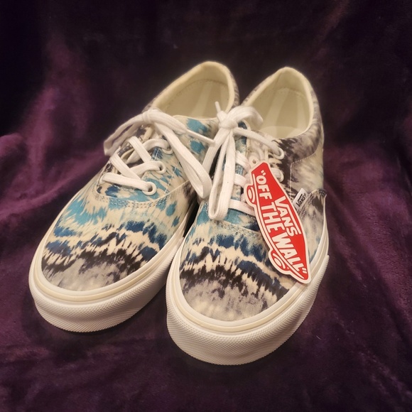 NIB Vans Blue Tie-Dye Lace Up Sneakers - Picture 3 of 9